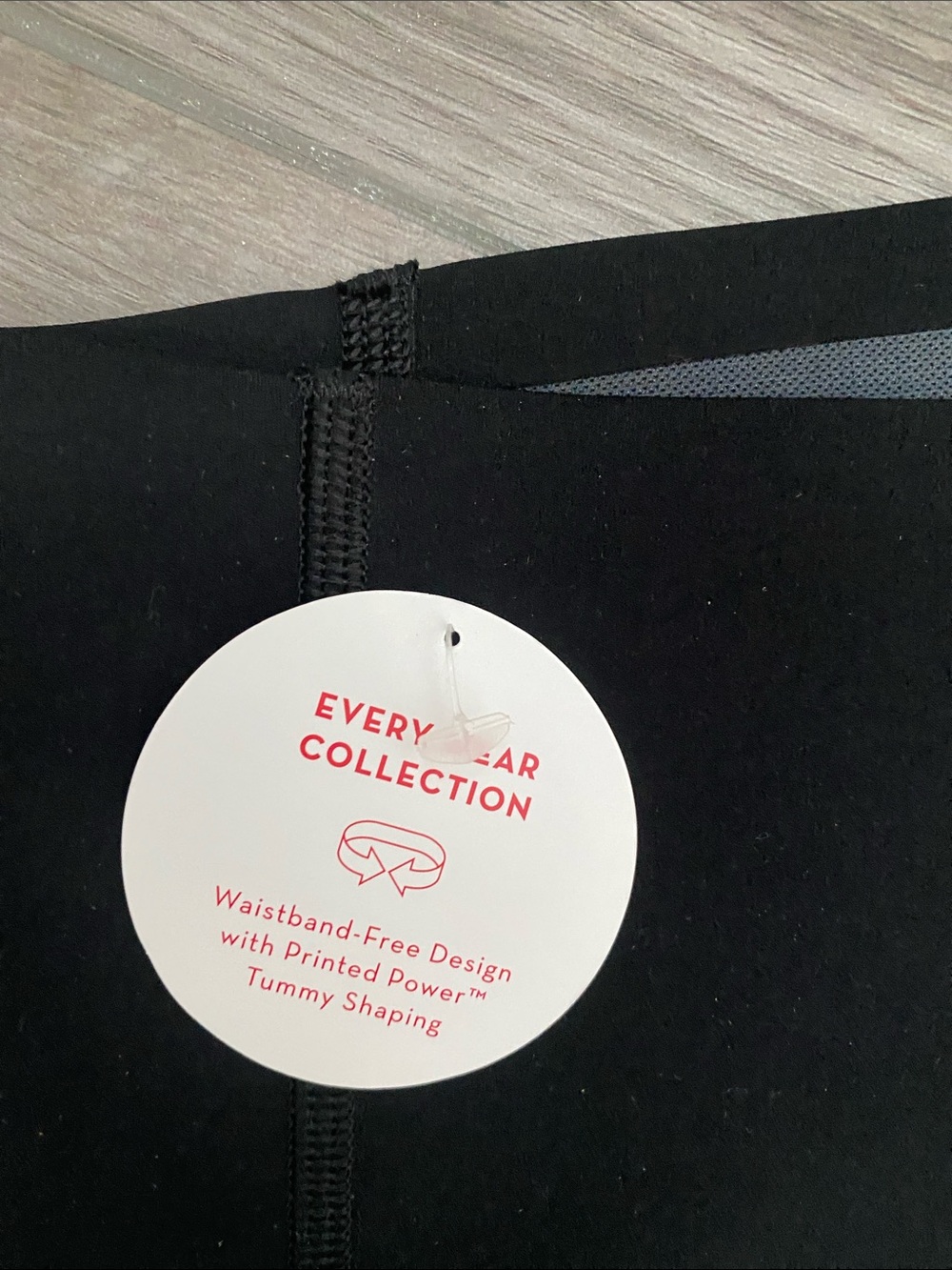 Spanx Every.wear 7/8 legging in very black - Picture 3 of 4